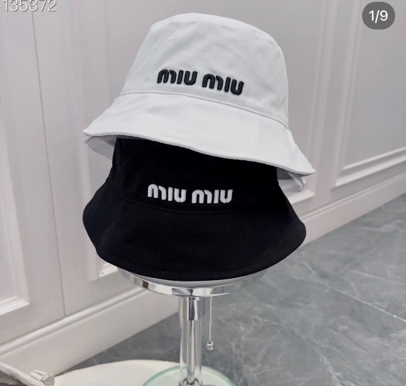 MIUMIU